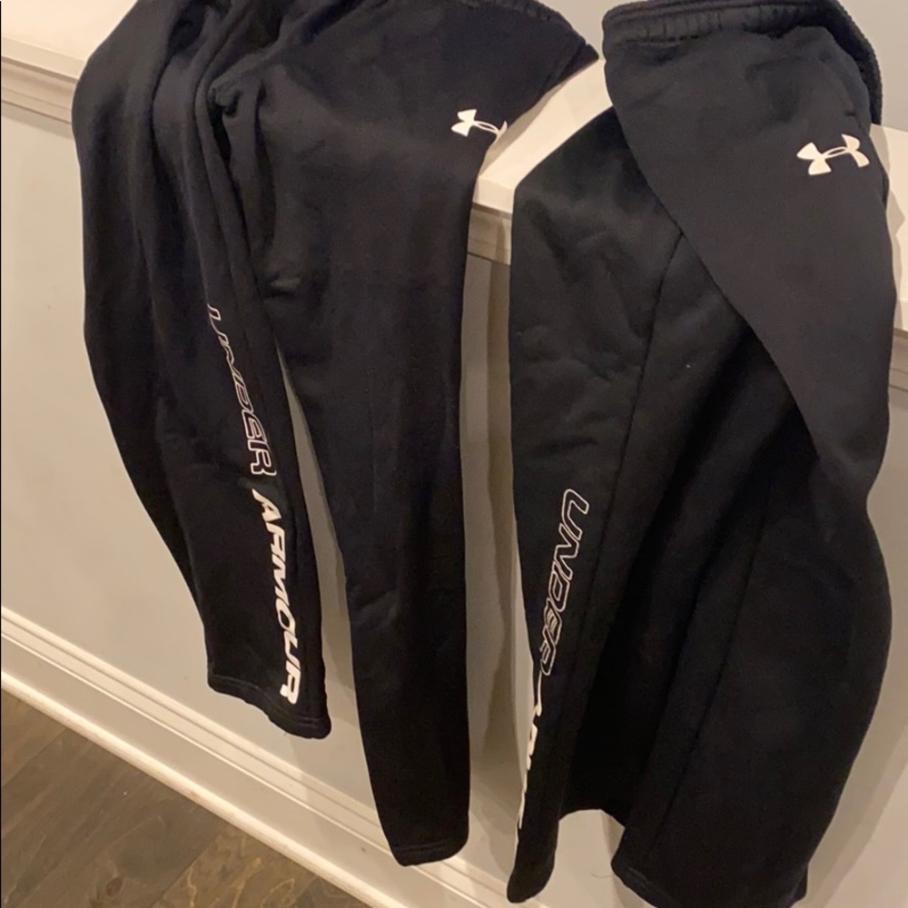 Boys size Medium Under Armour pants